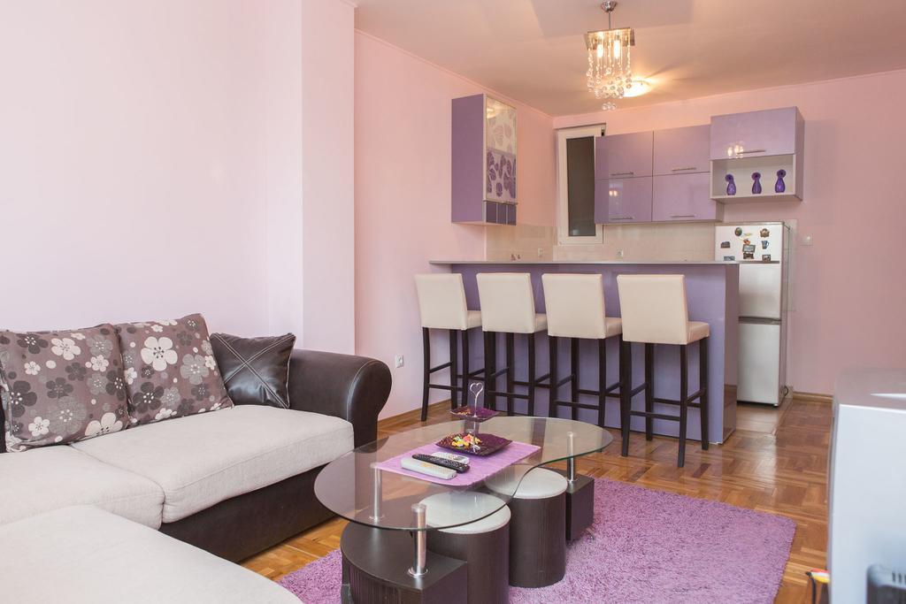 Appartement Apartman Ivana à Novi Sad Extérieur photo